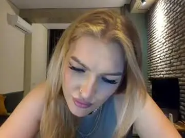 Chaturbate Adult Video Chat of hi_lina