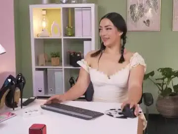 Chaturbate Live Sex Cam of kimberly_clars