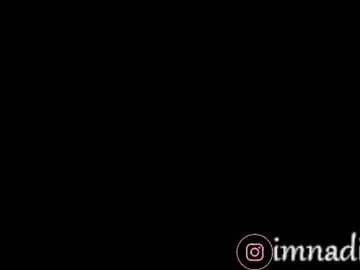 Chaturbate Live Sex Cam of imnadiaroses