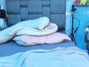 Chaturbate Live Sex Cam of sweet_tits2