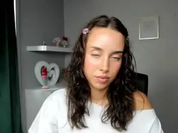 Chaturbate Free Live Porn of adelesolo