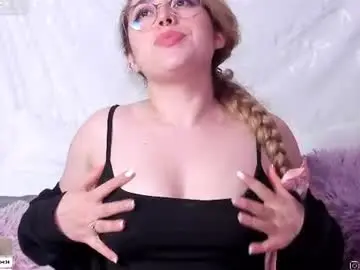Chaturbate Adult Video Chat of julieta_cooper20