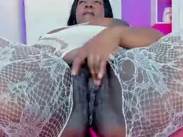 Chaturbate Live Sex of roxy_sexy69