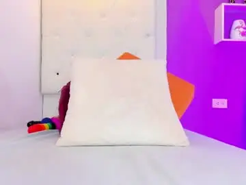 Chaturbate Adult Video Chat of roxy_sexy69