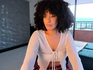 Chaturbate Adult Webcams of bronzetease