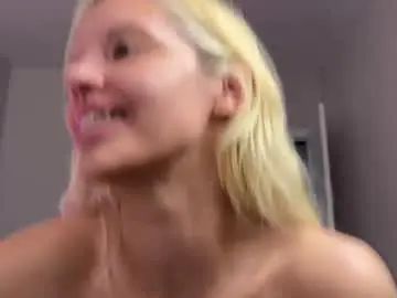 Chaturbate Sex Chat of lesi_moonie