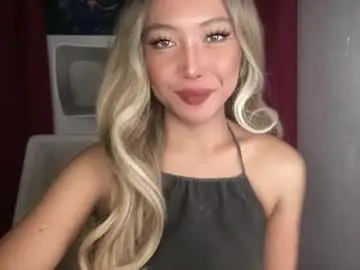 Chaturbate Live Porn of makemesquirt_xxx
