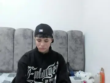Chaturbate Sex Cam of bruno_cruz