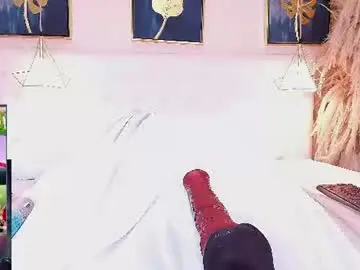 Chaturbate Nude Webcam of _malikaa_