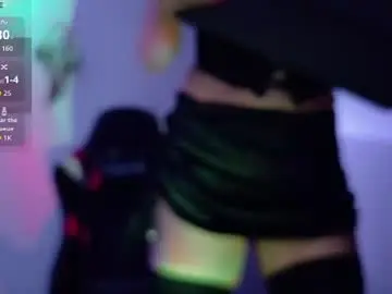 Chaturbate Live Sex Cam of lia_tinez