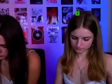 Chaturbate Live Sex Cam of vicky_kim