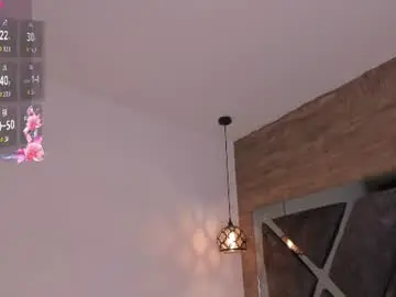 Chaturbate Watch Live Sex Cams of rose_evans__