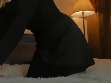 Chaturbate Live Sex Cam of lavender_tender