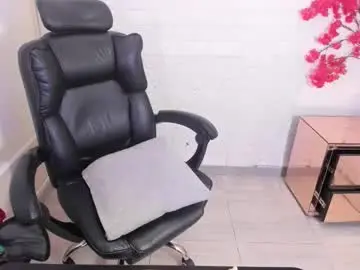 Chaturbate Live Sex of shara_oz