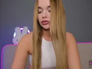 Chaturbate Sex Cam of swweetangel