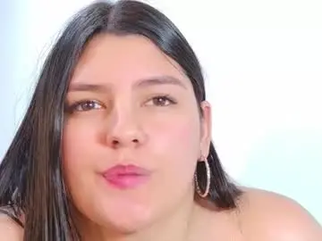 Chaturbate Free Live Porn of emagrey1