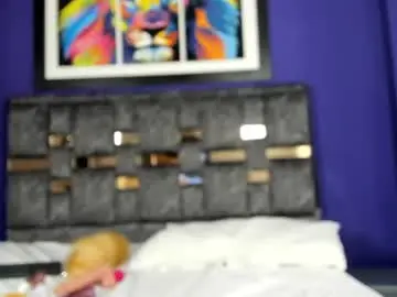 Chaturbate Live Sex of mavie_ivanova