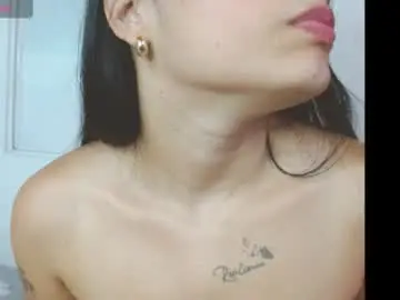 Chaturbate Sex Cam of nicole_roman