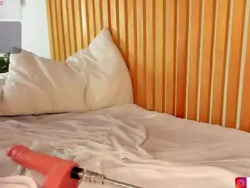 Chaturbate Free Porn Cam of scarlett_grey_1