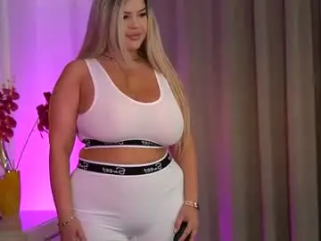 Chaturbate Watch Live Sex Cams of sophieboobsx