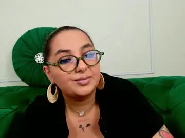 Chaturbate Watch Live Sex Cams of allyiah