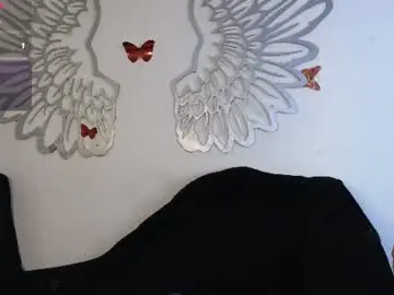 Chaturbate Live Sex Cam of avaqeen