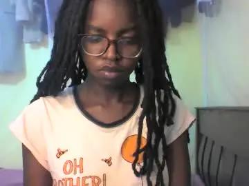 Chaturbate Live Sex Cam of ebonymuse2
