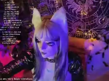 Chaturbate Live Sex Cam of mirareed