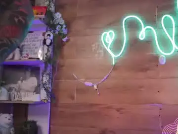 Chaturbate Free Porn Cam of mila_snoow