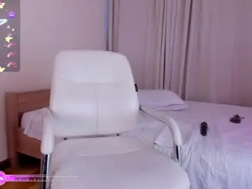 Chaturbate Live Sex Cam of moonlight8_