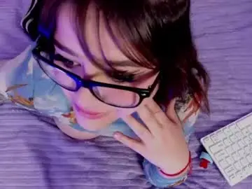 Chaturbate Live Sex of chaarlotte_1