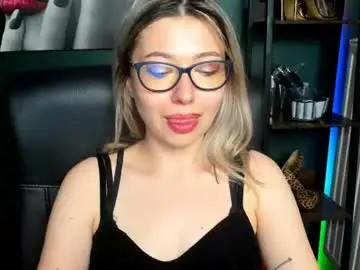 Chaturbate Watch Live Sex Cams of heidi_pleasure