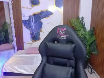 Chaturbate Sex Cam of lyra_tay