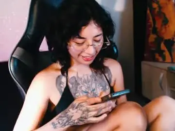 Chaturbate Live Sex Cam of jaadee18