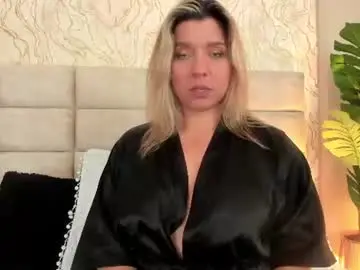 Chaturbate Live Sex Cam of gaia_stonne