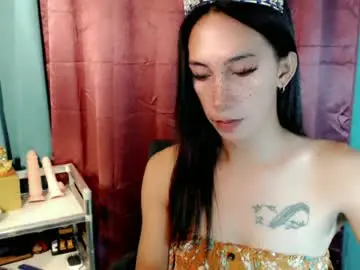 Chaturbate Live Sex Cam of pinay_lucy