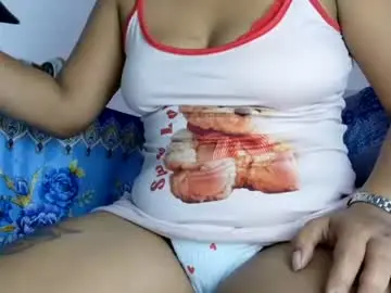 Chaturbate Sex Chat of diamond_lucy83