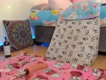 Chaturbate Adult Webcams of princessluna_14