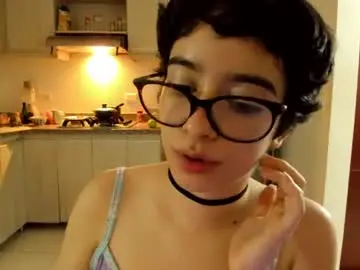 Chaturbate Sex Cam of petitee_lunna