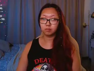 Chaturbate Live Sex Cam of marine_vact