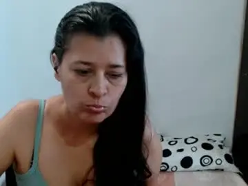 Chaturbate Sex Cam of adriana_milf