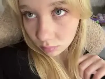 Chaturbate Adult Video Chat of hilarianimocks