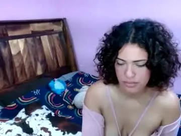 Chaturbate Live Porn of belle_katty000