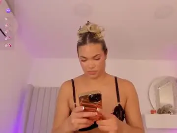 Chaturbate Sex Cam of shelynna_azzul