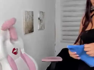 Chaturbate Adult Video Chat of caroline_rodriguez_9