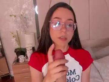Chaturbate Live Sex Cam of ari_wilde