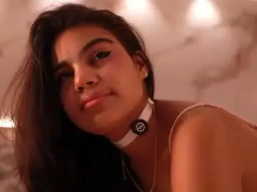 Chaturbate Live Sex Cam of ivyellis