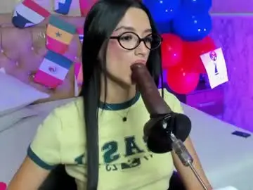 Chaturbate Live Sex Cam of kattyskinnyy