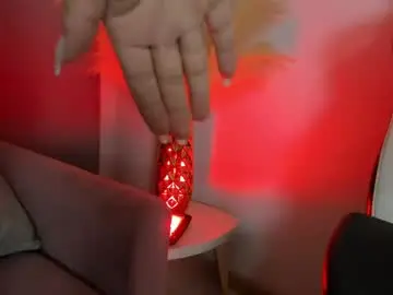 Chaturbate Free Porn Cam of ameliaa_flame