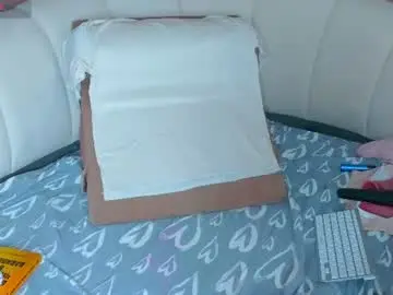 Chaturbate Watch Live Sex Cams of emilytrays